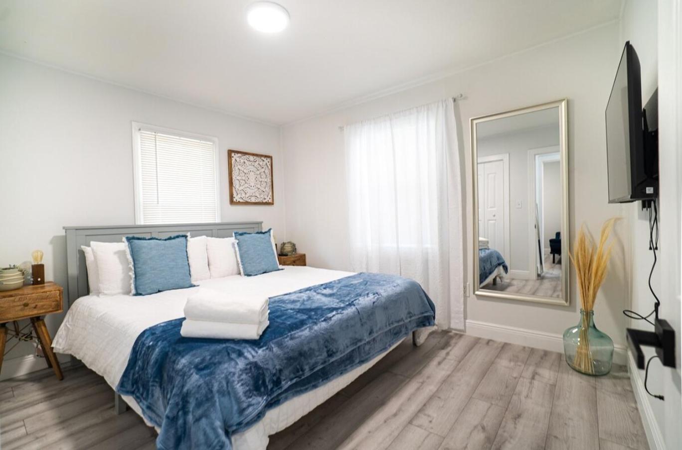 Homey Cozy Newly Renovated Stylish&Chic 7 Guests แทมปา ภายนอก รูปภาพ